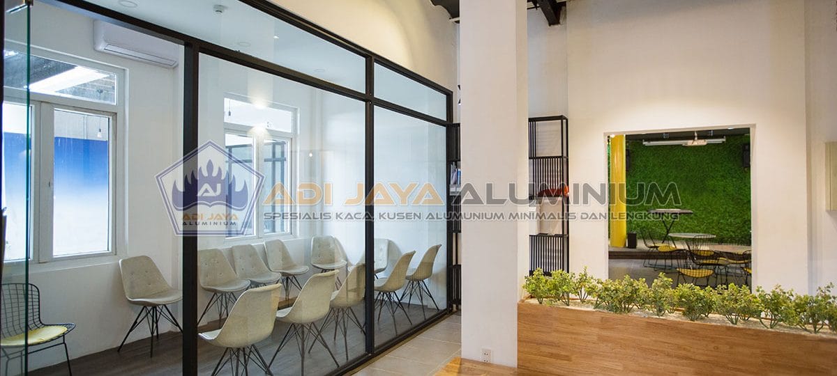 Harga Partisi Kaca Tempered