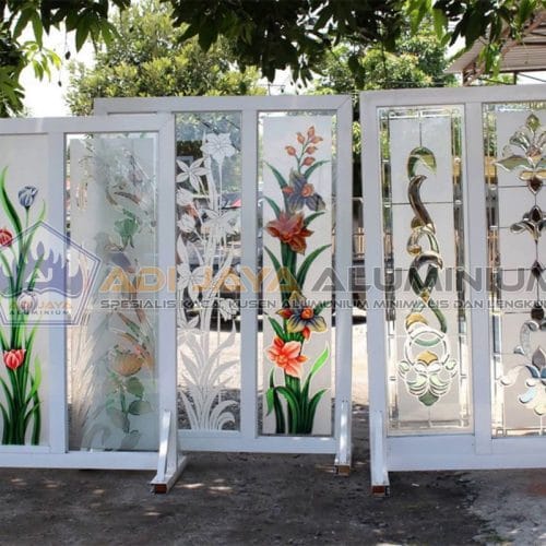 Jendela Kaca Patri Minimalis: Sentuhan Elegan di Rumah Modern