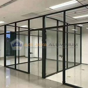 Partisi Kaca Tempered