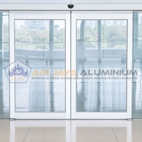 Partisi Kaca Tempered: Kelebihan, Jenis, & Tips Pemasangannya