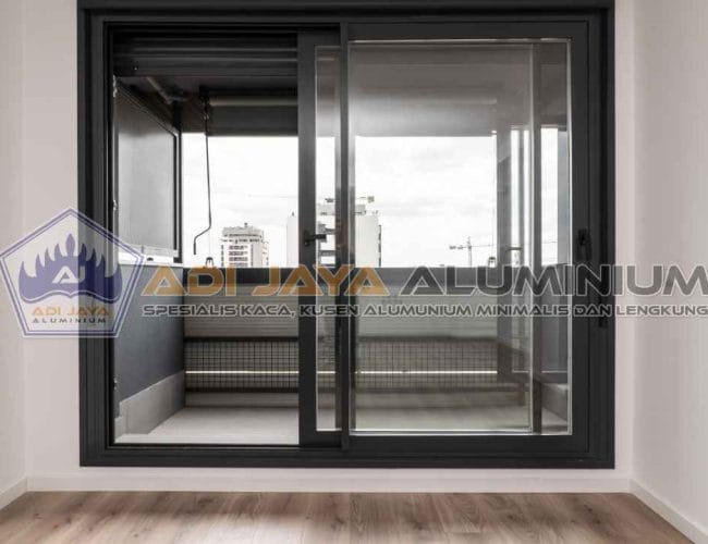Tukang aluminium Jakarta terbaik pasang pintu geser minimalis