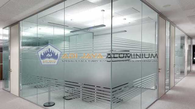 Jasa pasang sekat kaca