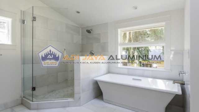 Jasa bikin penyekat kaca tempered kamar mandi basah kering Jakarta Jasa bikin penyekat kaca tempered kamar mandi basah kering Jakarta