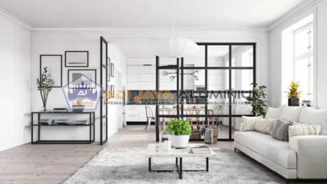 kaca tempered penyekat ruang tamu