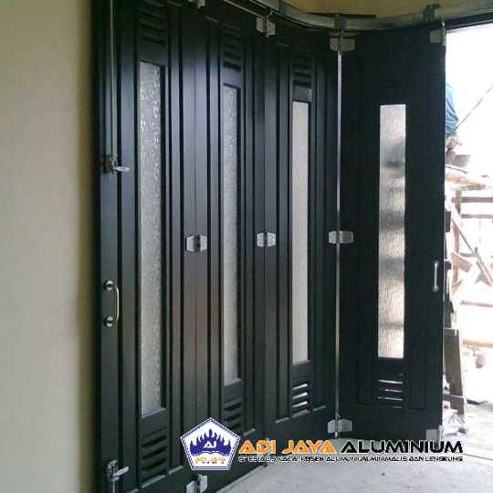 Pintu garasi aluminium sliding custom harga pabrik langsung